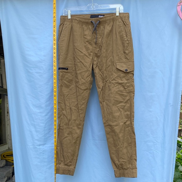 Plugg Men's Brown Cargo Pants - Picture 1 of 6